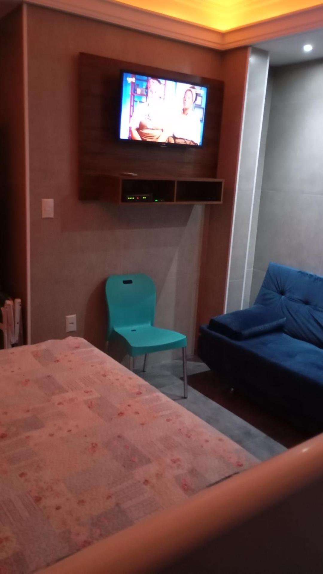 Kitnet No Coracao De Balneario Camboriu - 04 Pessoas - Camelodromo - Av Central - Igreja - 03 Quadras Mar - Ar-Condicionado - Btv Canais Livres - Hbo - Filmes - Series- Garagem Rotativa No Predio - Wi-Fi Free 250 Mega - Point De Bares E Restaurantes Dış mekan fotoğraf